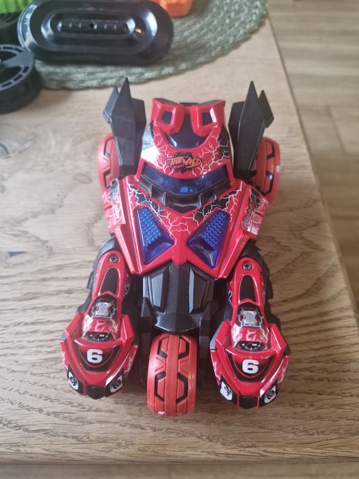 Samochod zabawka auto katapulta 2 motory 3W1 czerwony