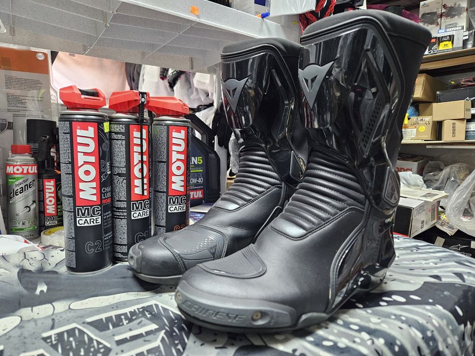 Мотоботи Dainese, Alpinestars, BMW, мотокуртка, мотошлем, мотоштани