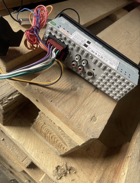 Radio samochodowe Bluetooth wejscie jack USB karta pamięci