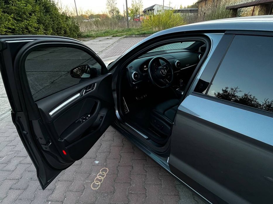 Audi A3  2020 року