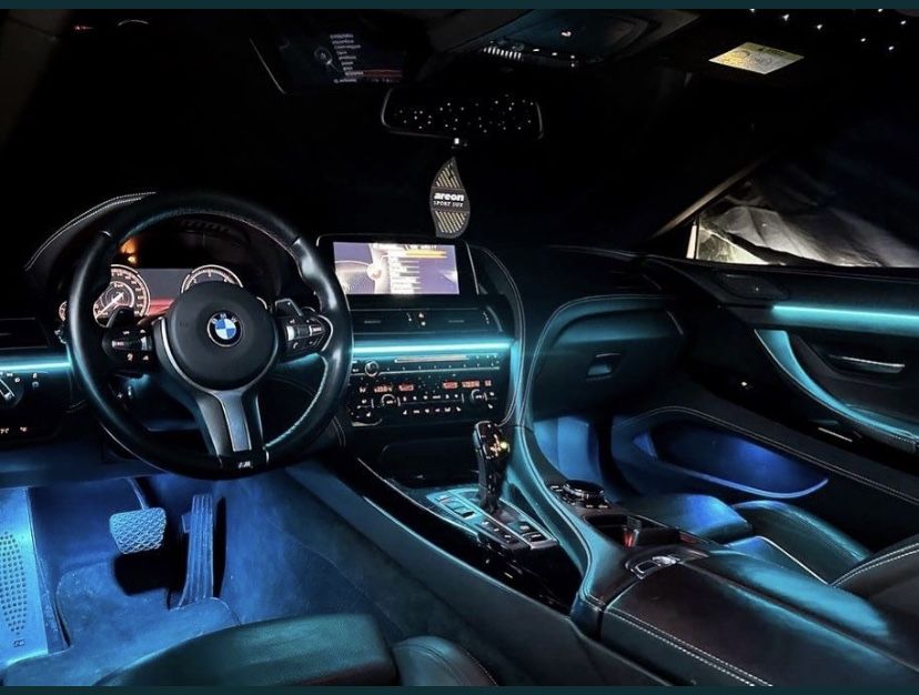 Підсвітка салону контурна Ambient Light Контурна підсвітка Tesla