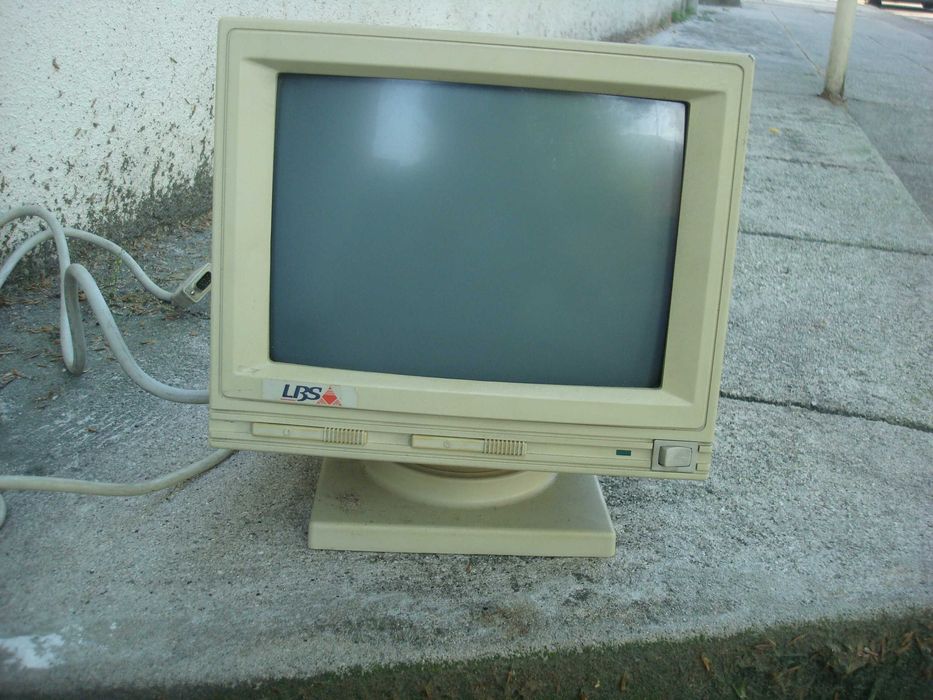 Mini monitor de computador64586017096578121