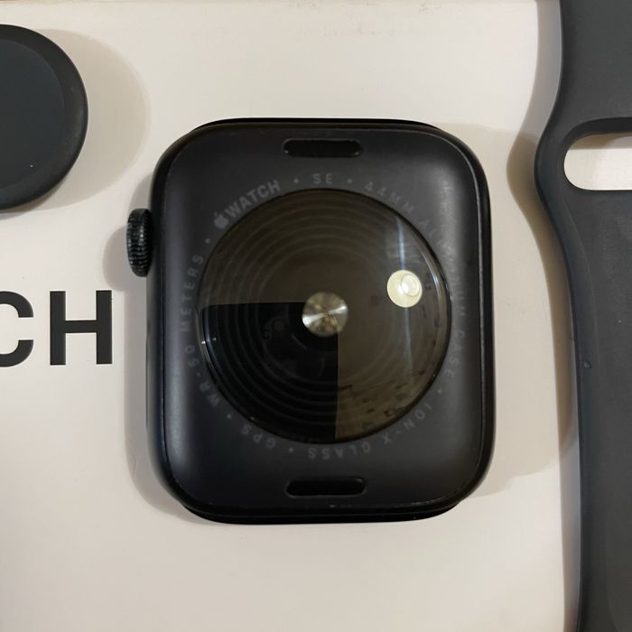 Смарт годинник Apple Watch SE 2 2024 44mm GPS Midnight