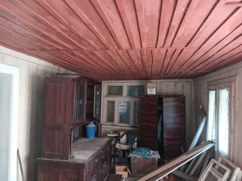 Будинок під бізнес та житло в затишному селі Берегівщини (ліс, озеро).