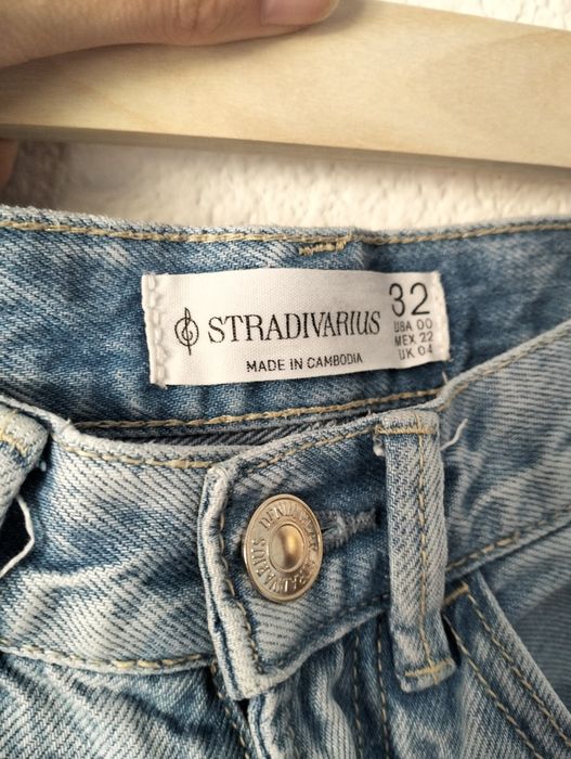Джинси Stradivarius