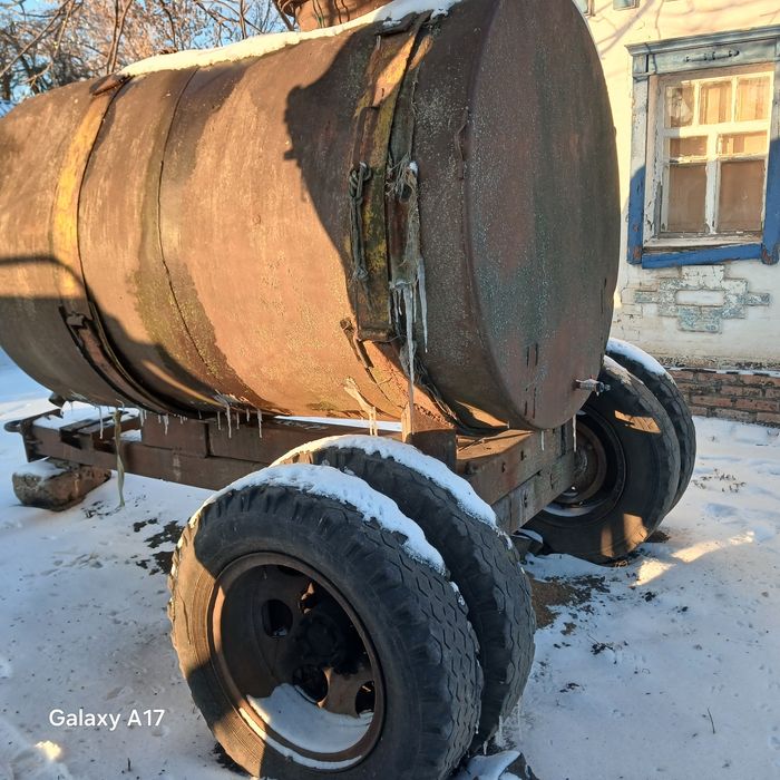 Бочка  на колесах 3.2 т