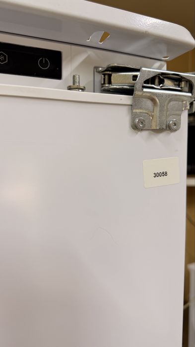 Вбудований холодильник Haier HATB 174 DE No Frost 177 см