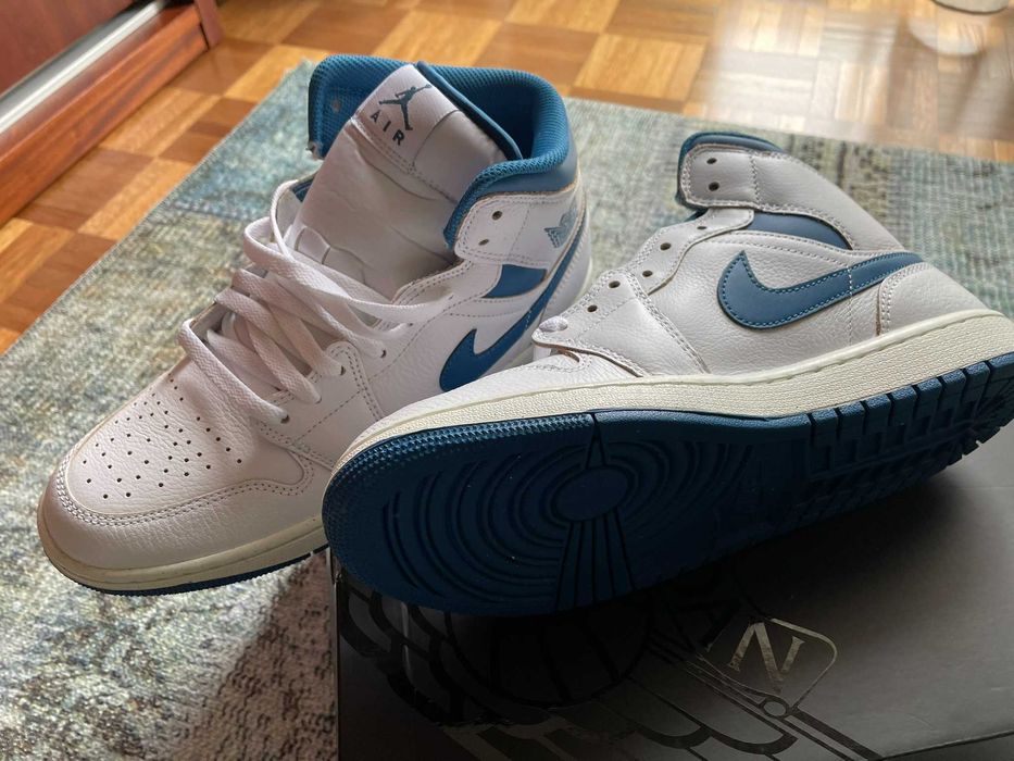 Nike Air Jordan 1