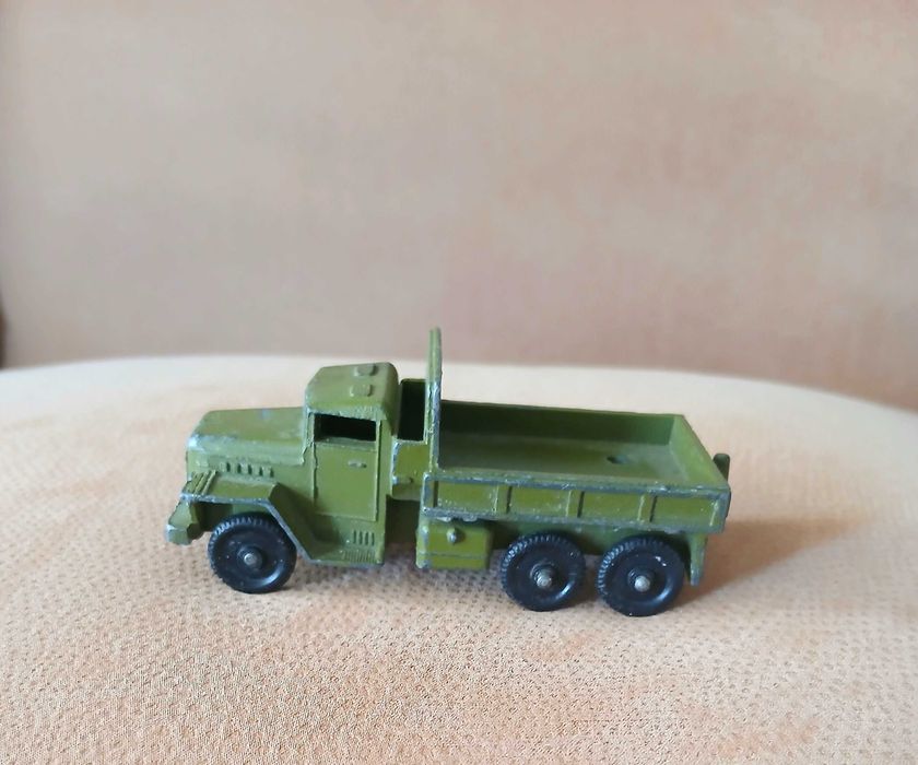 Амфибия.танк производства ссср.Есть много разных.