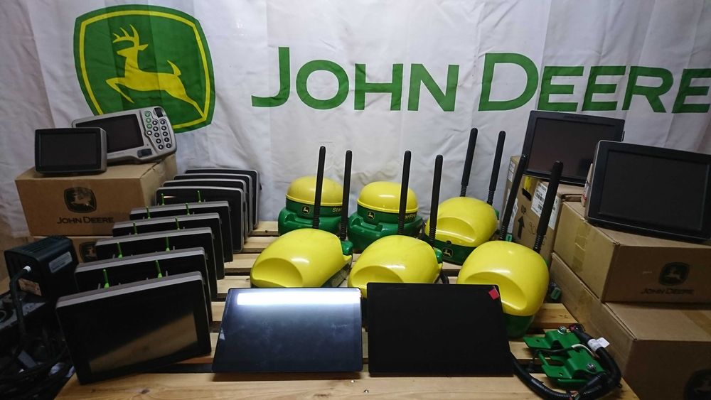 Nawigacja John Deere GreenStar Antena StarFire 6000