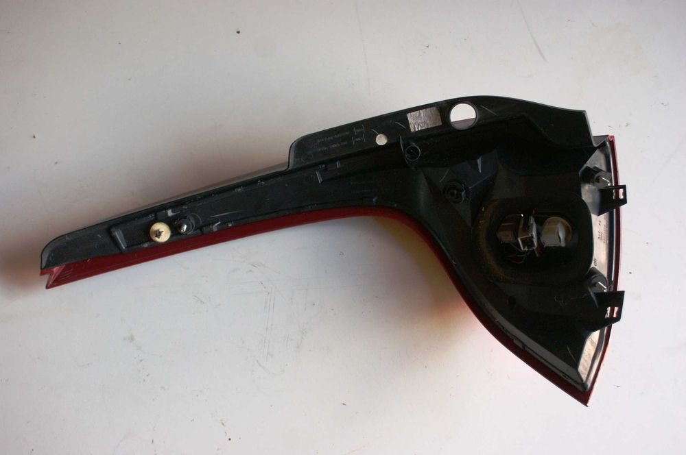 Volvo XC60 Lampa Prawa Tył Oryginał 08-13 Led