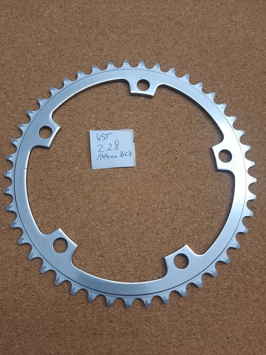 SUPER STAN zębatka CAMPAGNOLO  45t 144 mm BCD 0125z28