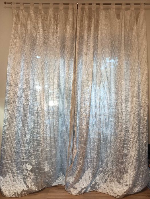 Cortinado com tecido duplo