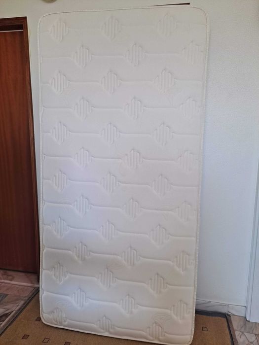 Cama sommier + colchão 100x200
