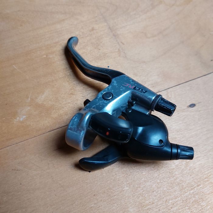 Klamkomanetki Shimano STX RC ST-MC33 3x7