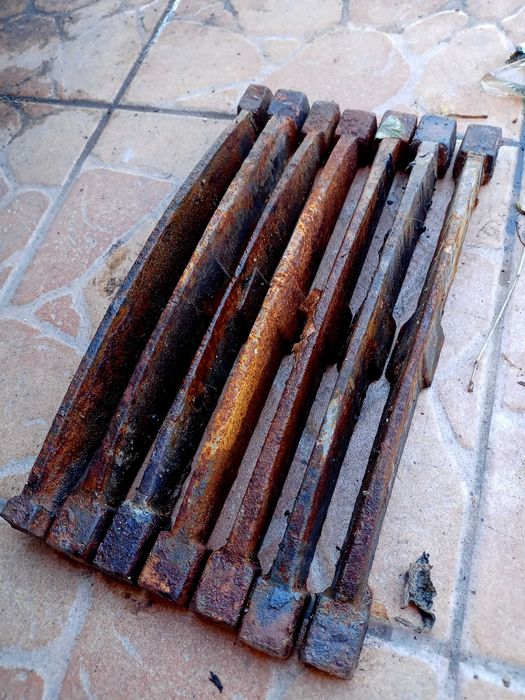 Ruszta żeliwne do pieca - 31cm.