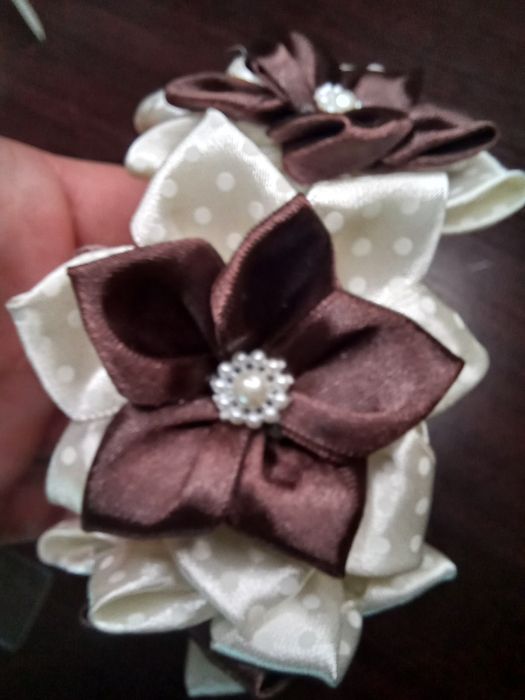 Ozdobą do koka do włosów kanzashi