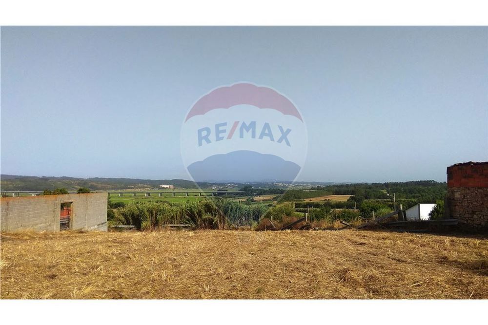 Terreno T0 para venda — Alqueidão, Coimbra