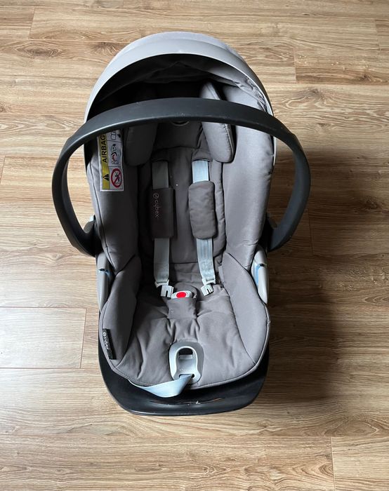 Nosidło i baza Cybex Cloud Z i size oraz baza Cybex Base Z