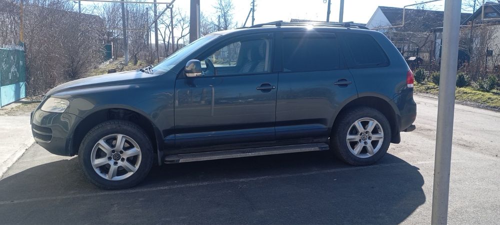 Volkswagen Touareg 2005,дизель 3,0,автомат,ухожена