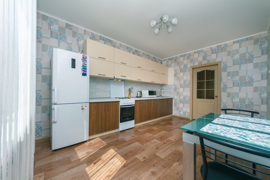 Посуточно.2комнатная.С видом на Днепр.Патриотика.Позняки-Осокорки.-8-555.biz.ua