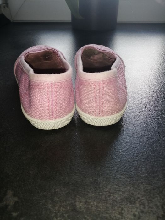 Tenisówki  dziewczęce r. 26