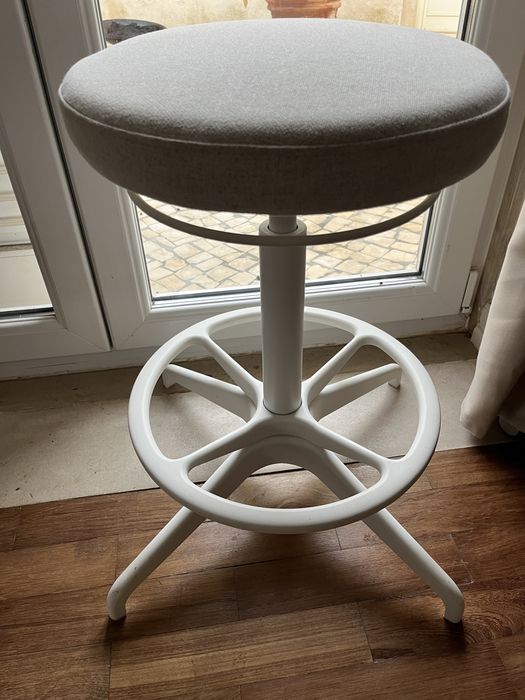 IKEA LIDKULLEN banco apoio em pé/sentado Gunnared bege