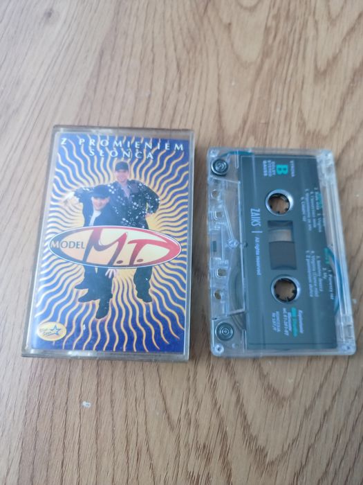 Model M.T. - Z promieniowaniem słońca.