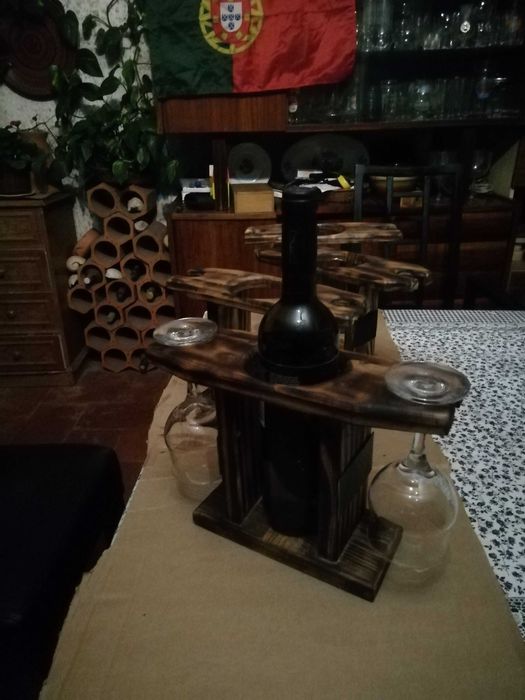 Suporte garrafa e copos