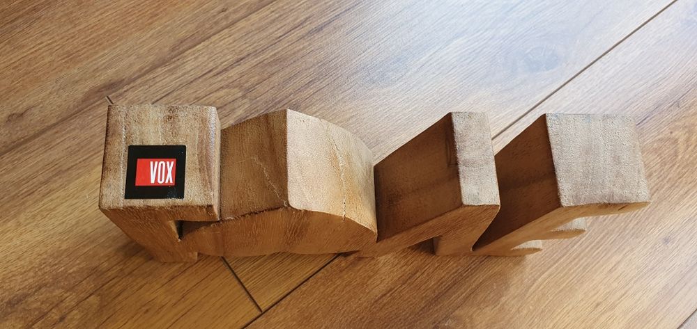 VOX napis LOVE 3D figurka dekoracja drewno