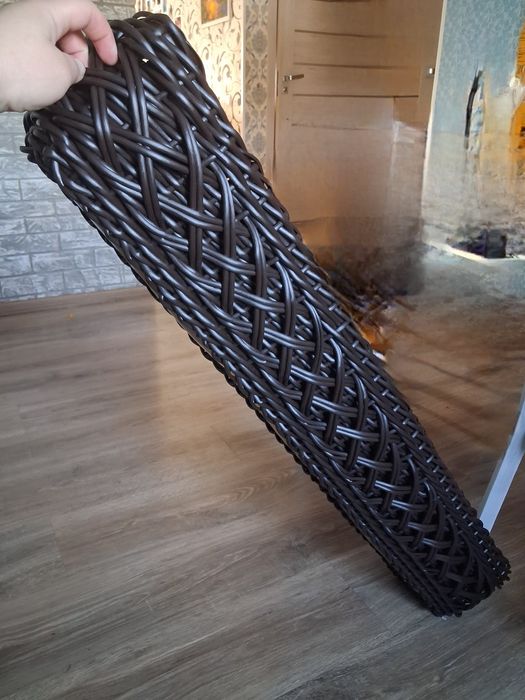 Балконне кашпо з ротангу