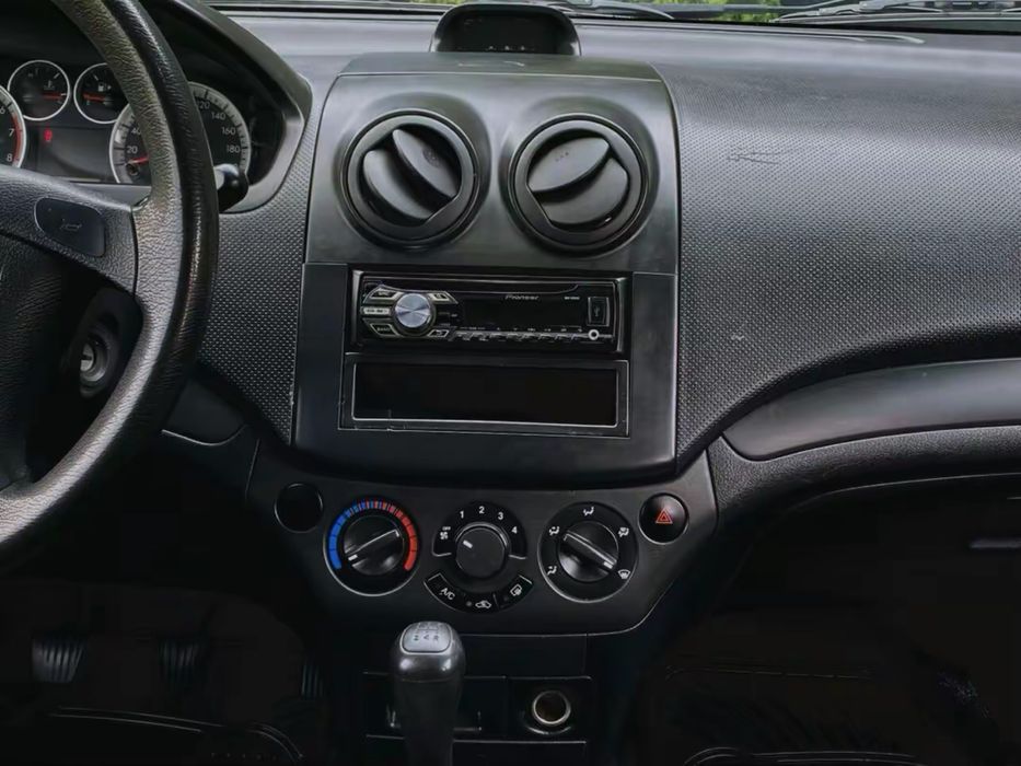 Chevrolet Aveo  2013 рік