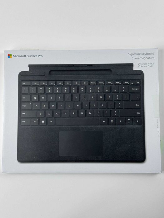 Чохол-клавіатура Microsoft Surface Pro Signature Keyboard QWERTZ Black (з тачпадом, німецька розкладка)
