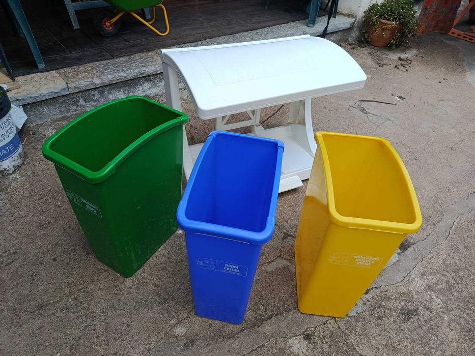 Ecoponto baldes reciclagem Domplex