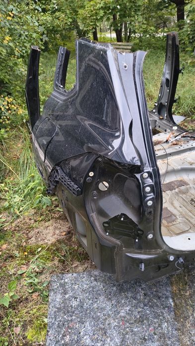 Ćwiartka lewy tył toyota corolla cross