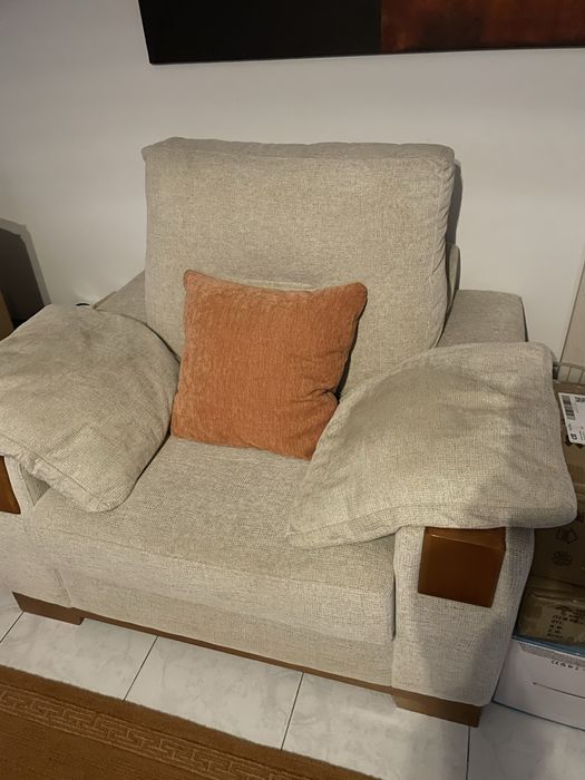 Conjunto de tres sofas