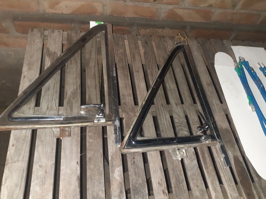 Продам  форточки    автомобіля  ВАЗ 2101-06