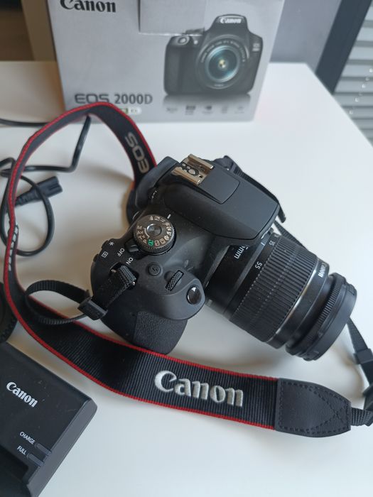 Aparat canon eos 2000D zestaw