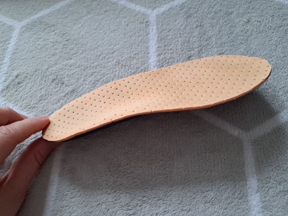 Wkładka ortopedyczna ze skrótem do 1cm dla dziecka stopa lewa
