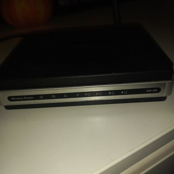 Бездротовий маршрутизатор D-Link DIR-300/NRU