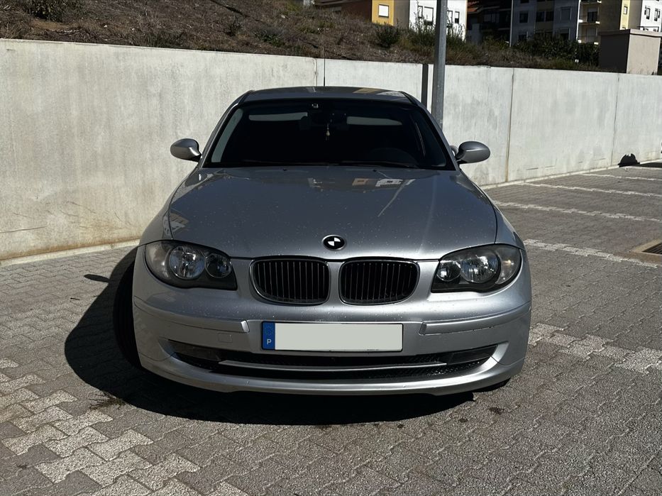 BMW Série 1 118 d 2009 — photo 2