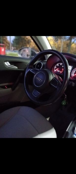 TROCO AUDI A1 1.6 TDI 105 CV POR MOTA 1000cc
Audi A1 1.6 TDI 105 CV de 2011, COMO NOVO