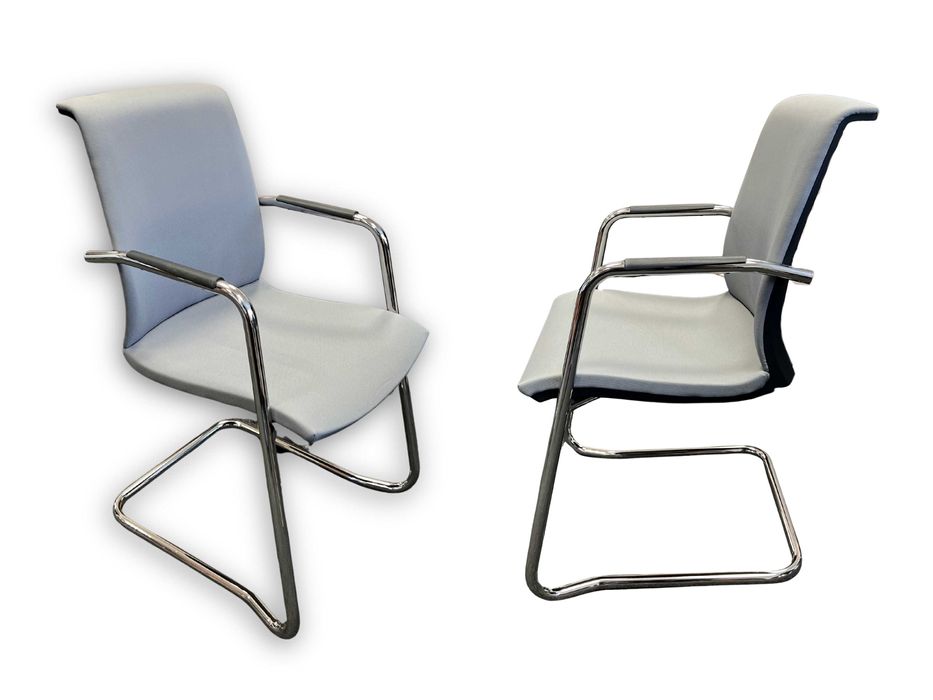 Krzesło konferencyjne na płozie Grospol Level V BT Arm chromowane