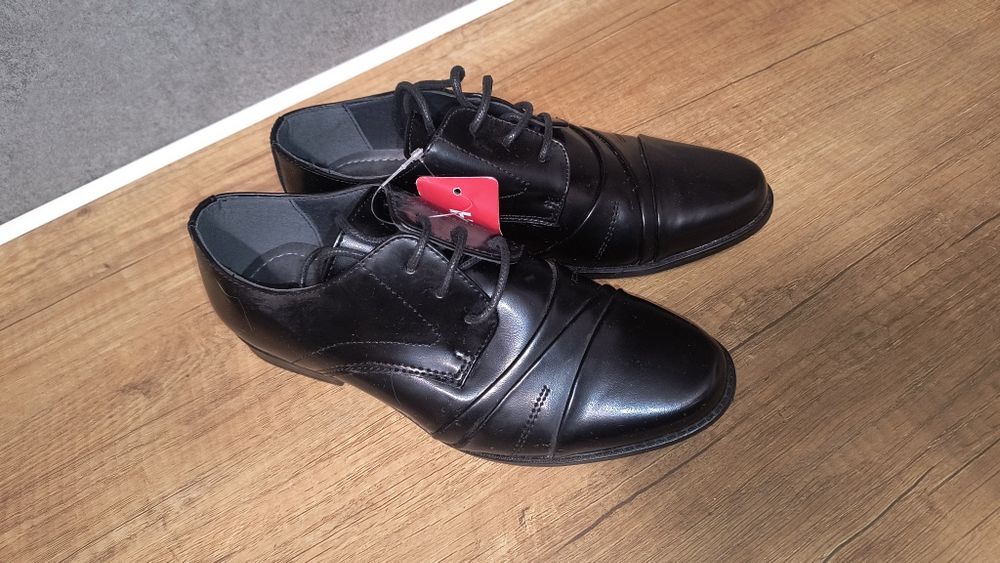 Eleganckie buty 34, chłopięce OTTIMO