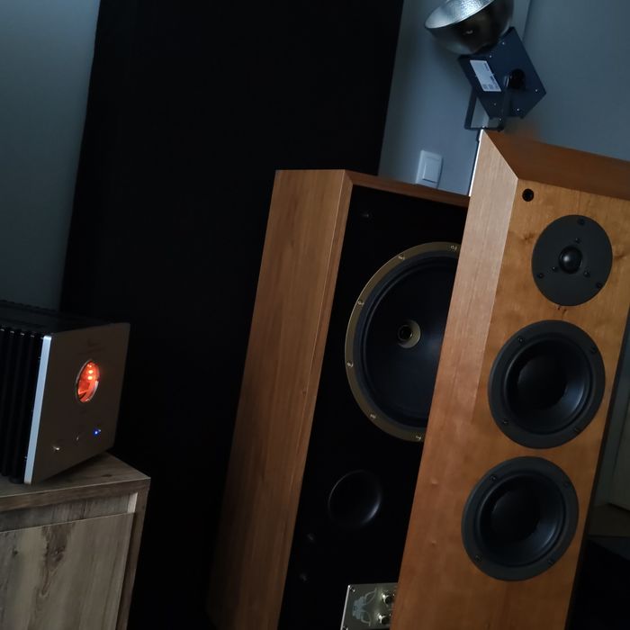 Dynaudio Facette