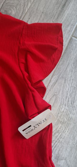 Śliczna nowa czerwona bluzka z wiązaniem z tyłu Italy moda