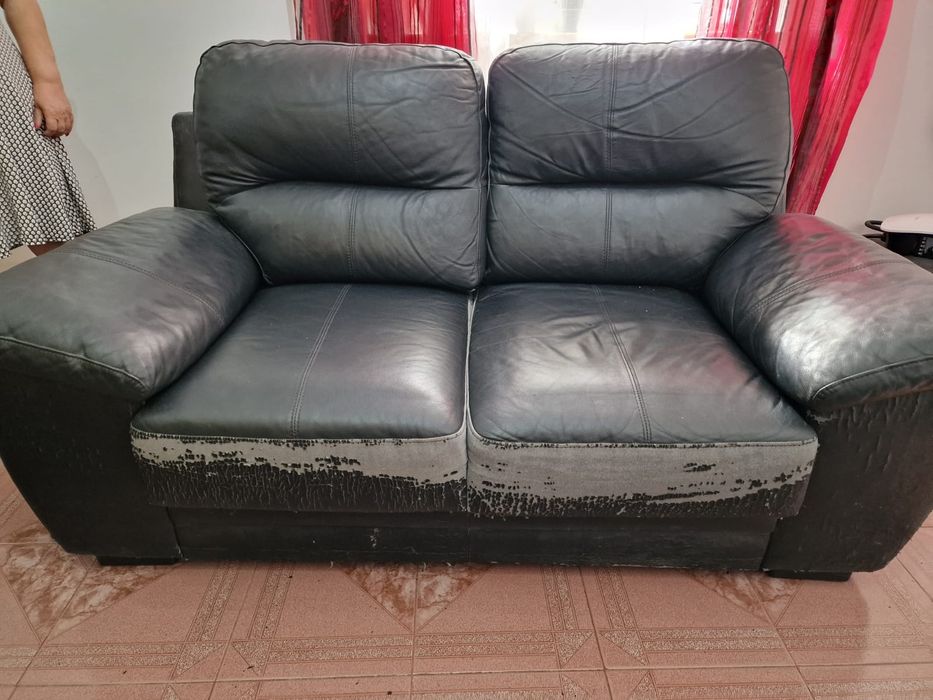 Sofá em pele para restaurar