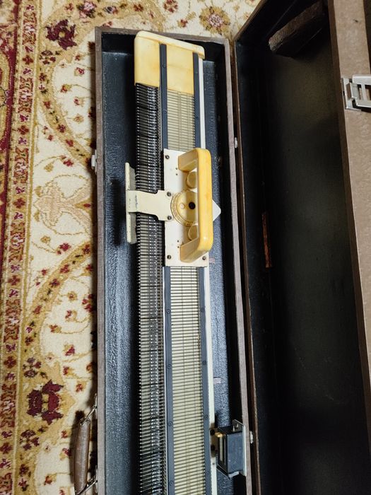 Вязальная машина Украинка однофонтурная