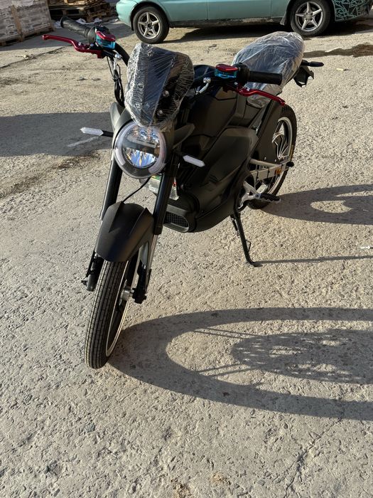 Електромотоцикл super soco