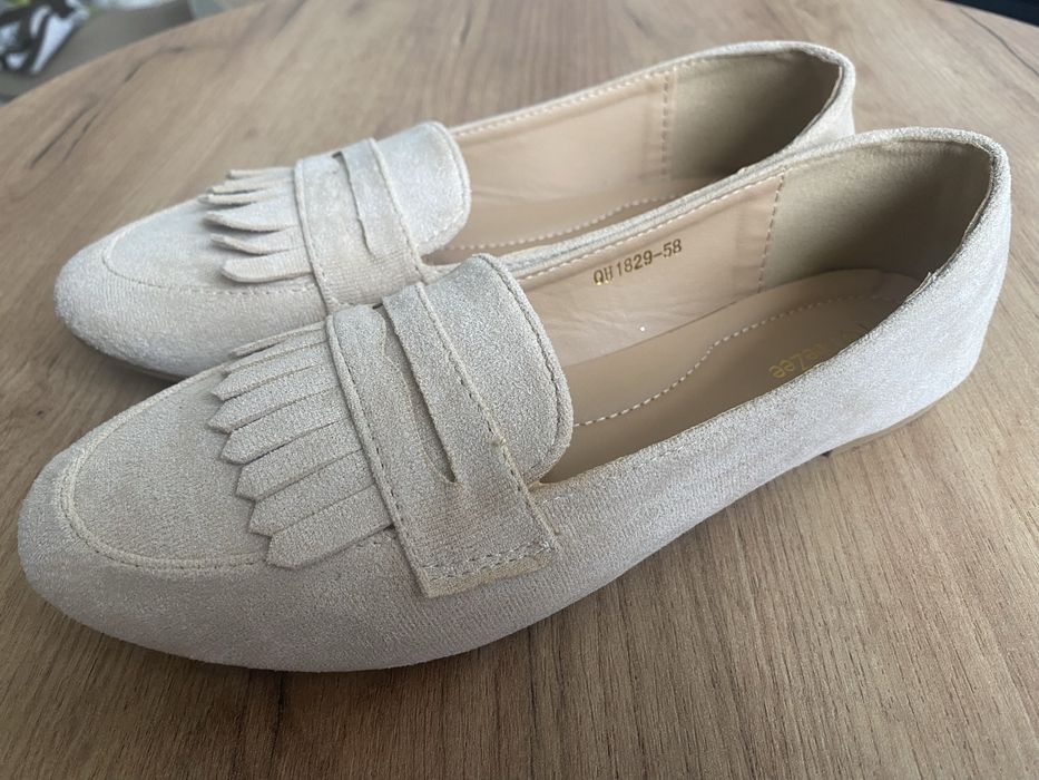 Zamszowe baleriny półbuty 37 beżowe